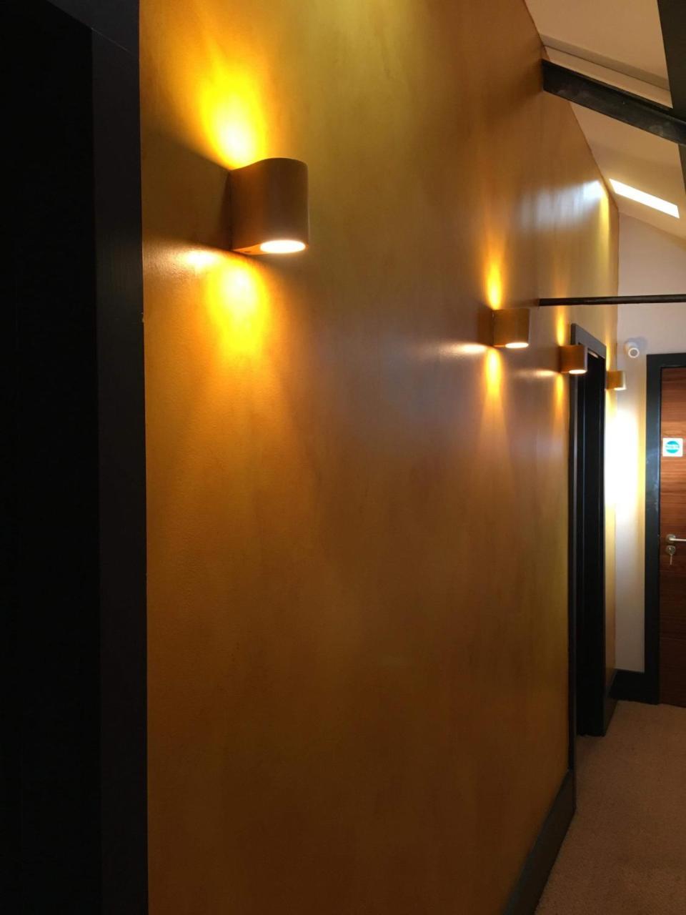 Charter House Hotel 3*
